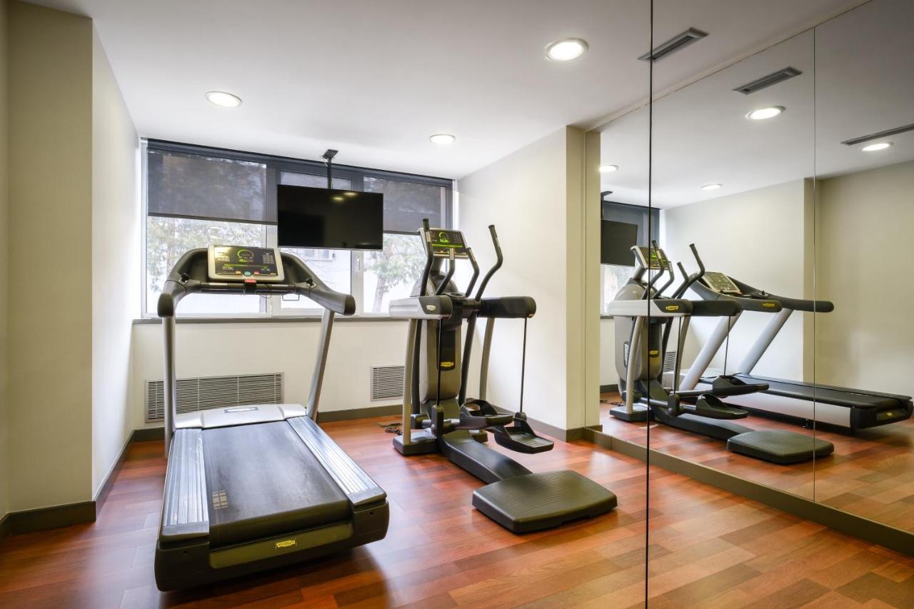 Park Hotel อัลมาตี ภายนอก รูปภาพ