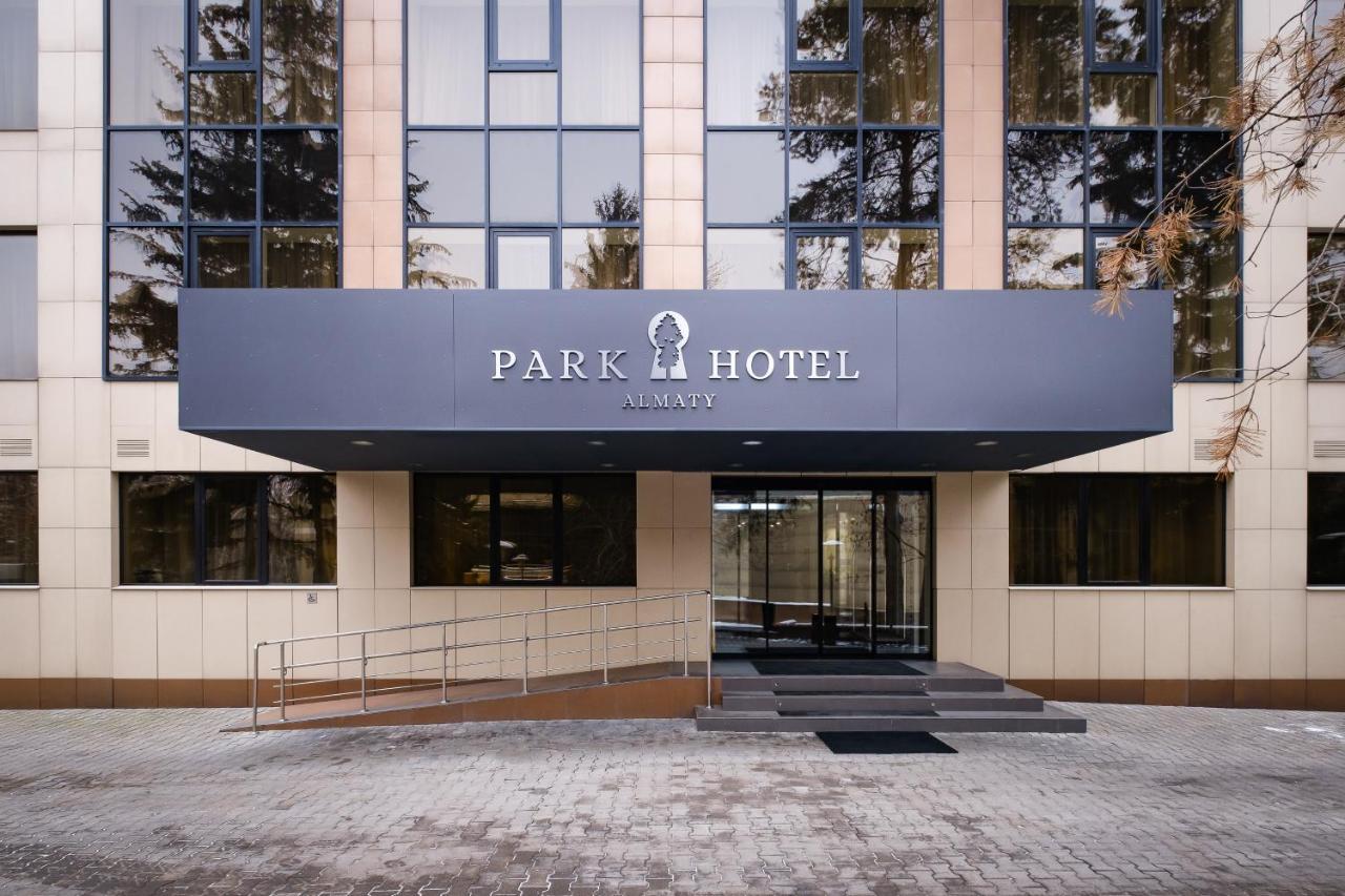 Park Hotel อัลมาตี ภายนอก รูปภาพ