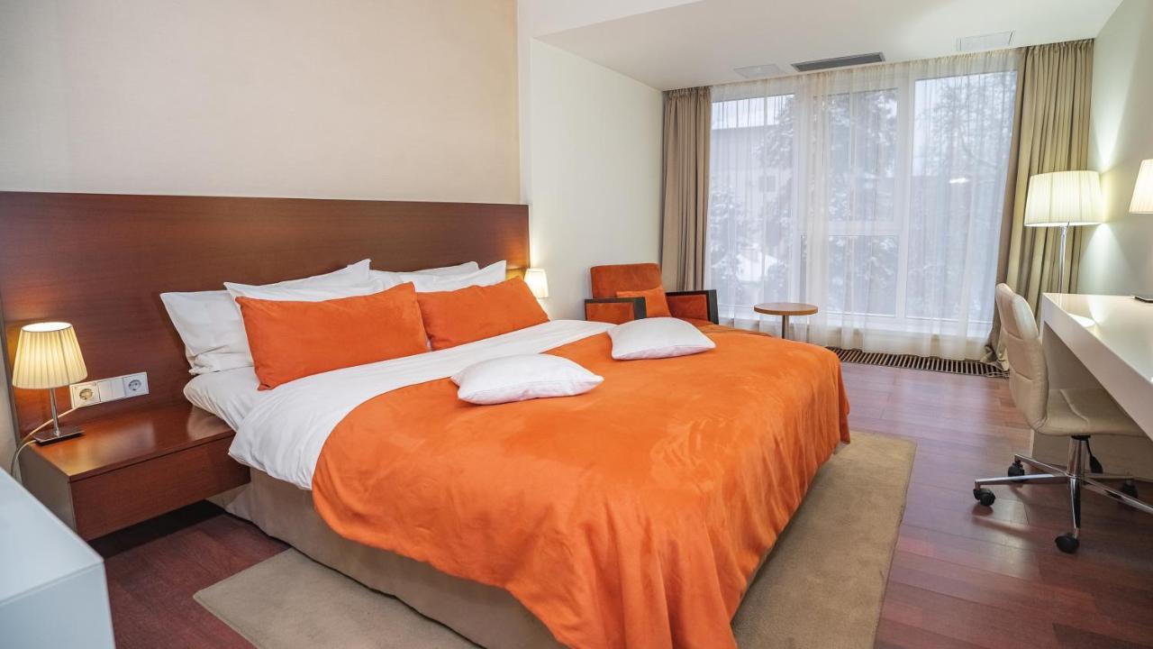 Park Hotel อัลมาตี ภายนอก รูปภาพ