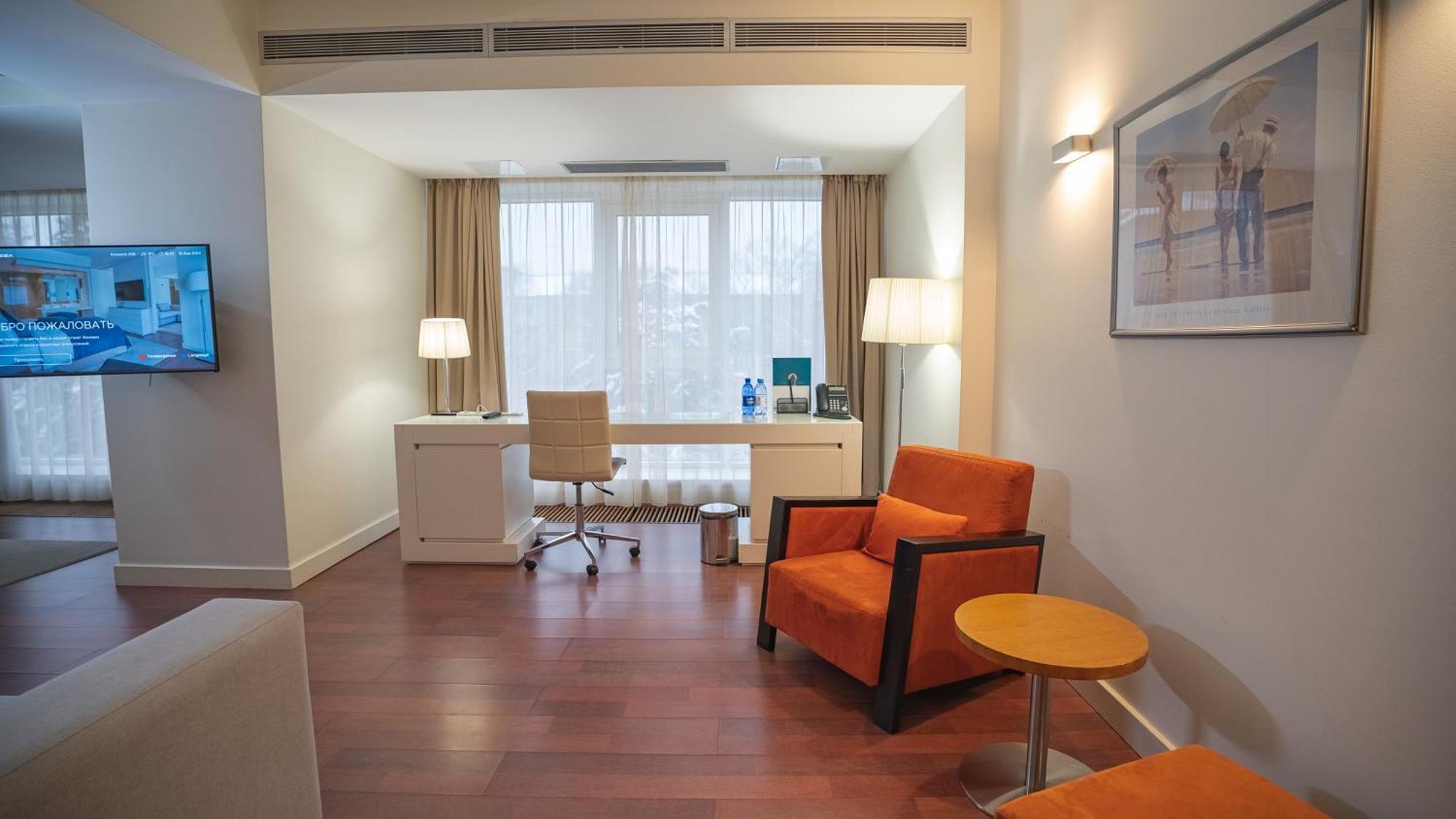 Park Hotel อัลมาตี ภายนอก รูปภาพ