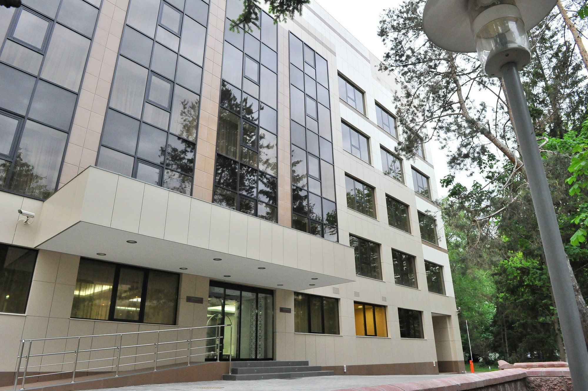 Park Hotel อัลมาตี ภายนอก รูปภาพ